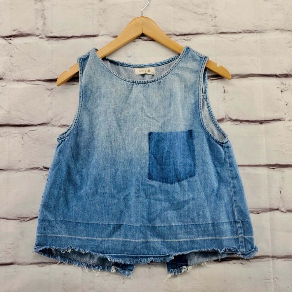 BELLA DAHL Distressed Hem Cropped Faux Pocket Sleeveless Split Back Denim Top